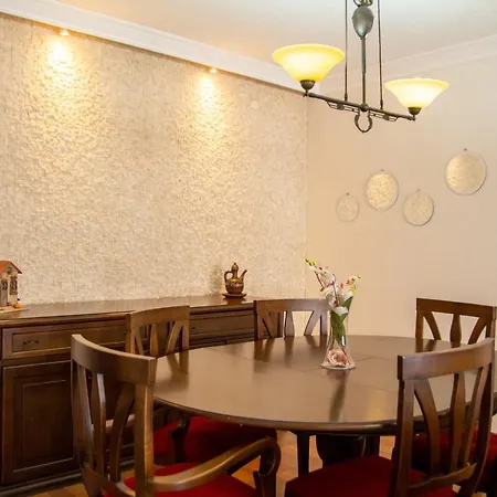 Colorful Flat With Central Location Near Trendy Attractions In Karsiyaka, Izmir * İzmir