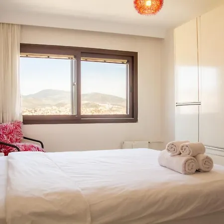 Apartment Colorful Flat With Central Location Near Trendy Attractions In Karsiyaka, Izmir