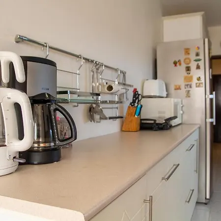 Colorful Flat With Central Location Near Trendy Attractions In Karsiyaka, Izmir Apartment *