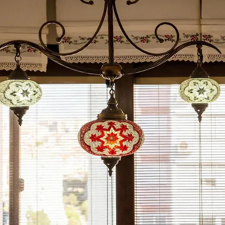 公寓 Colorful Flat With Central Location Near Trendy Attractions In Karsiyaka, Izmir *